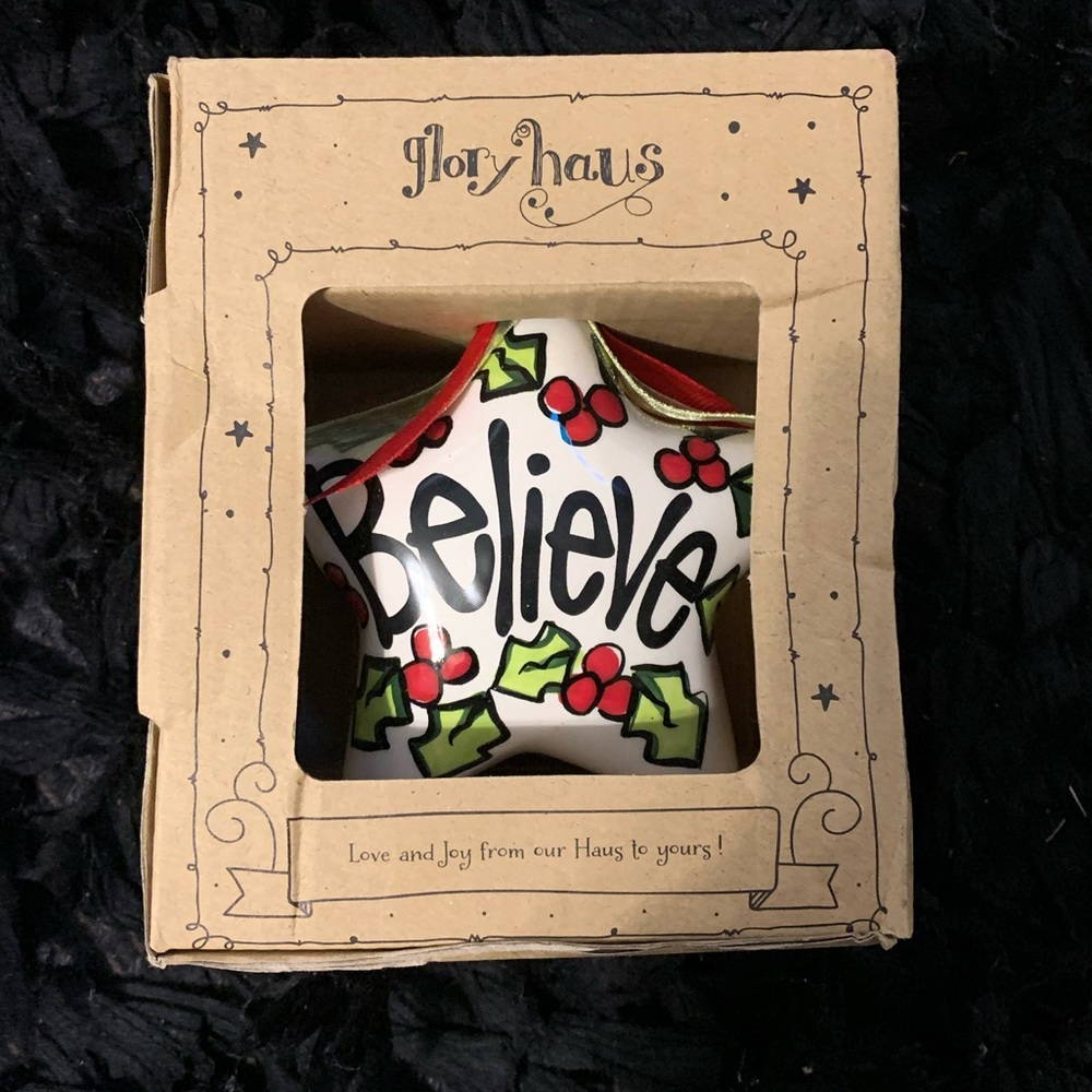 🎄NWT- “BELIEVE” puffed star Christmas Ornament!